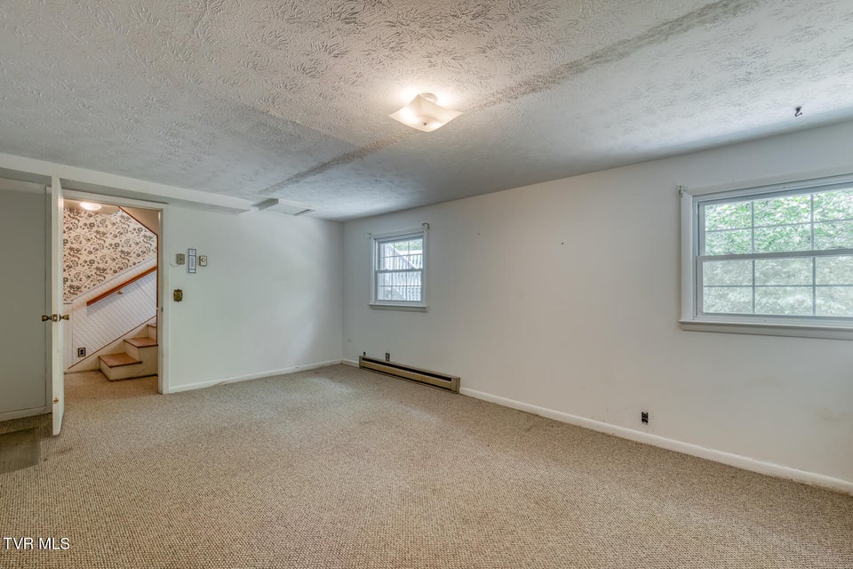 Photo #41: 390 Hillcrest Drive