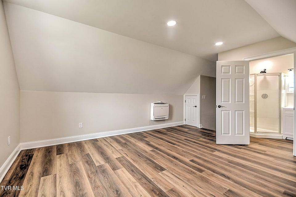 Photo #55: 302 Charlton Court