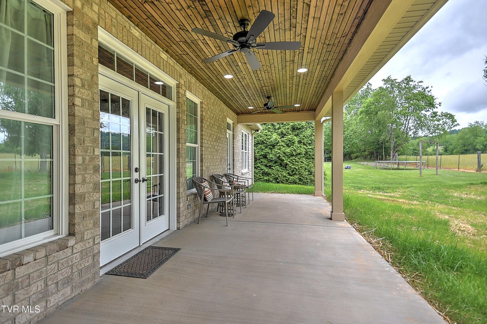 Photo #59: 302 Charlton Court