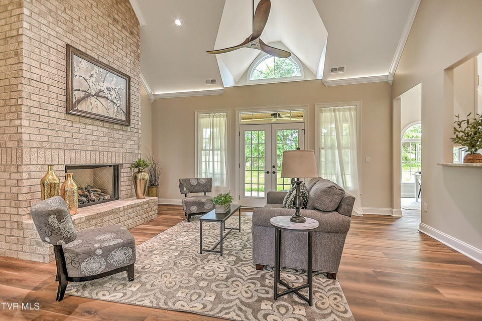 Photo #9: 302 Charlton Court