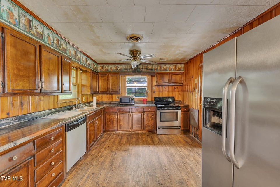 Photo #10: 1275 Chuckey Pike