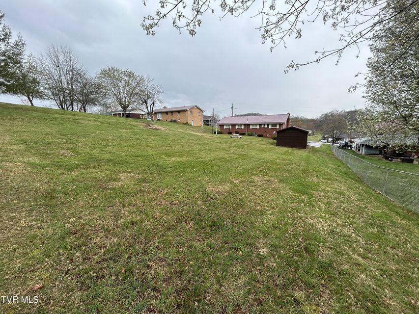 Photo #6: 333 Broyles Avenue