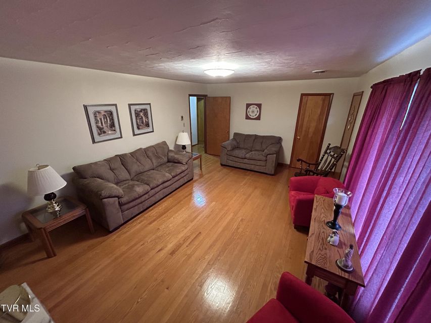 Photo #27: 333 Broyles Avenue