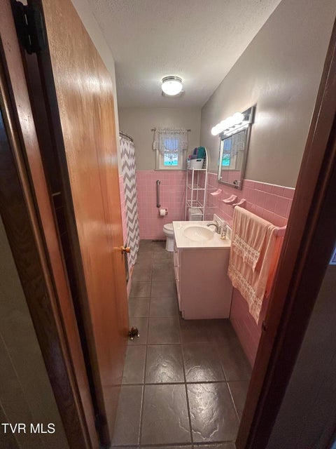 Photo #29: 333 Broyles Avenue