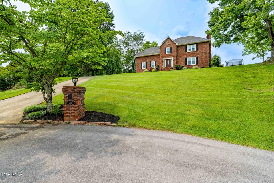 Photo #42: 398 Grandview Court