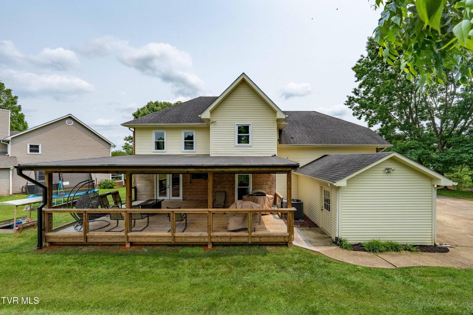Photo #46: 398 Grandview Court
