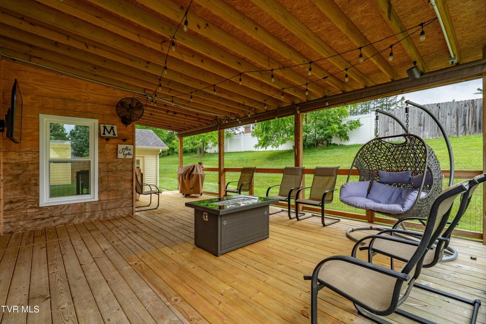 Photo #17: 398 Grandview Court