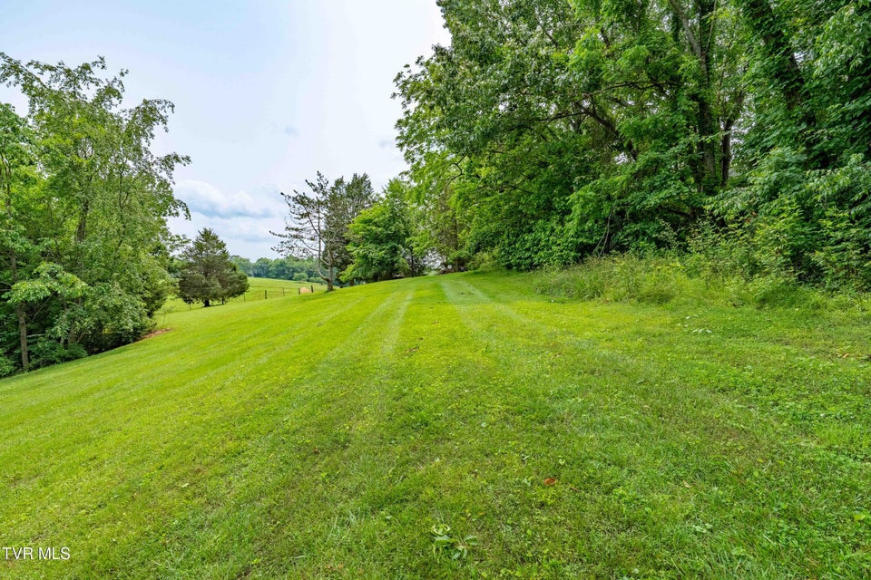 Photo #41: 398 Grandview Court
