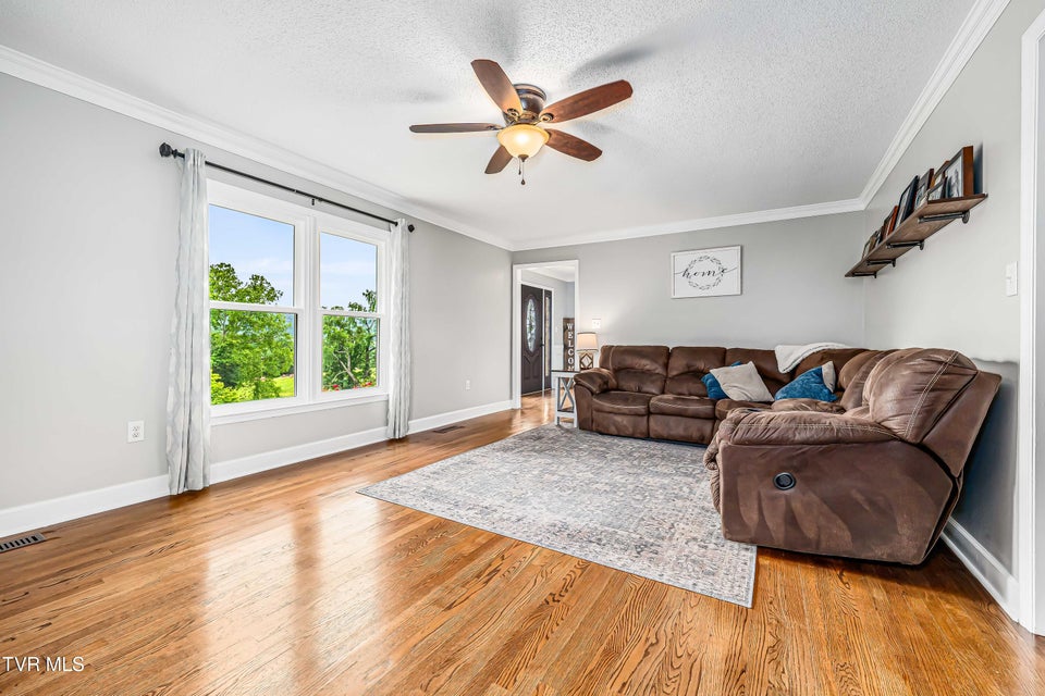 Photo #14: 398 Grandview Court