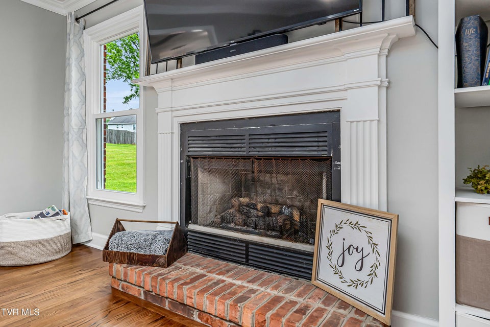Photo #16: 398 Grandview Court