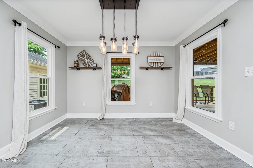 Photo #6: 398 Grandview Court