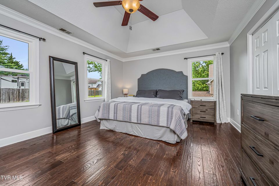 Photo #24: 398 Grandview Court