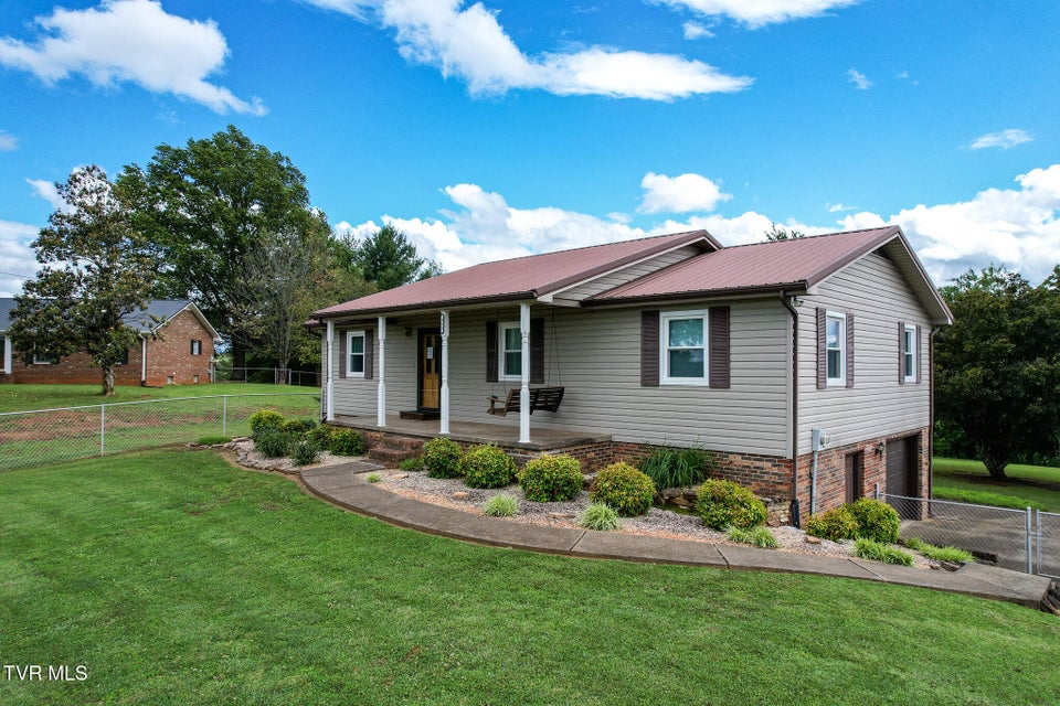 Photo #2: 460 W Hills Dr