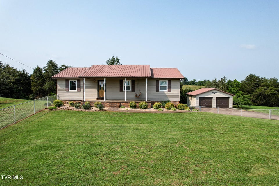 Photo #19: 460 W Hills Dr