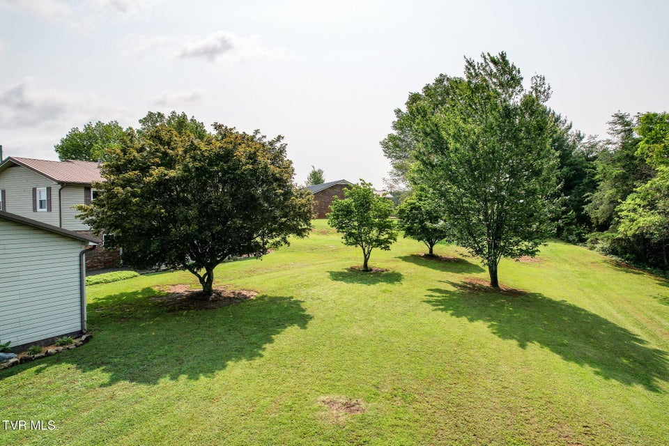Photo #24: 460 W Hills Dr