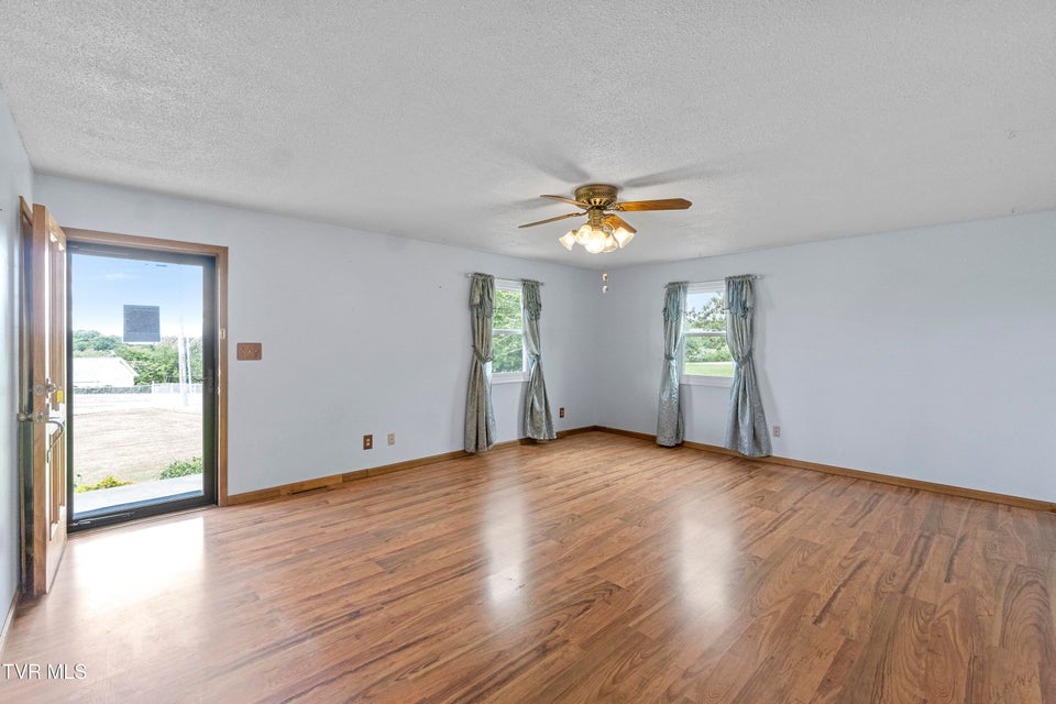 Photo #34: 460 W Hills Dr