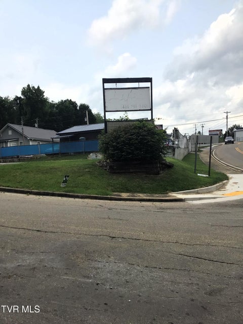 Photo #8: 102 Hardin Street