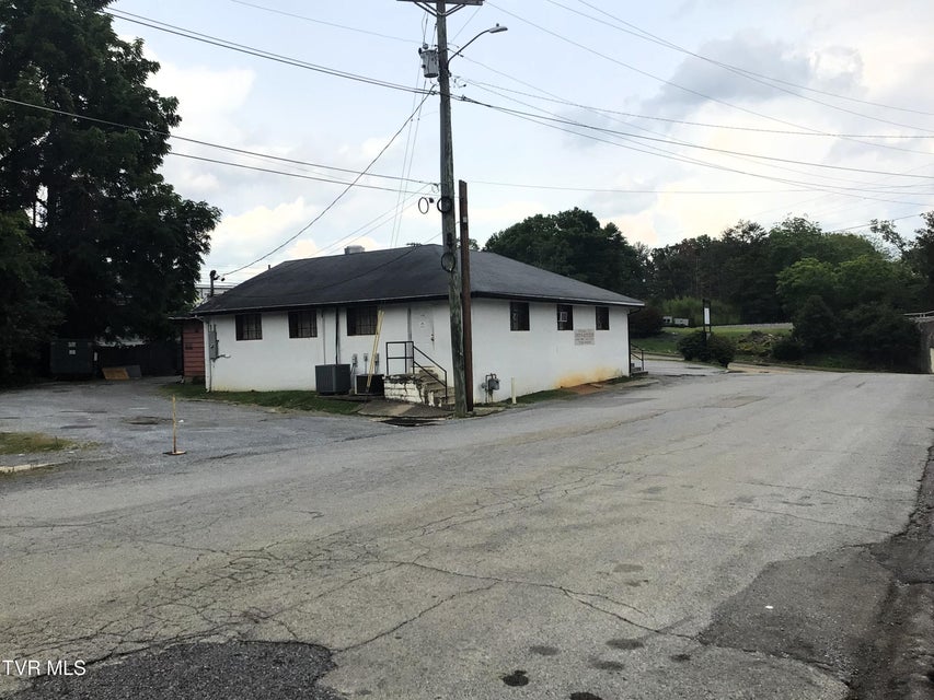 Photo #6: 102 Hardin Street