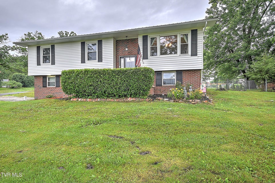 Photo #3: 118 Greenmeadow Lane