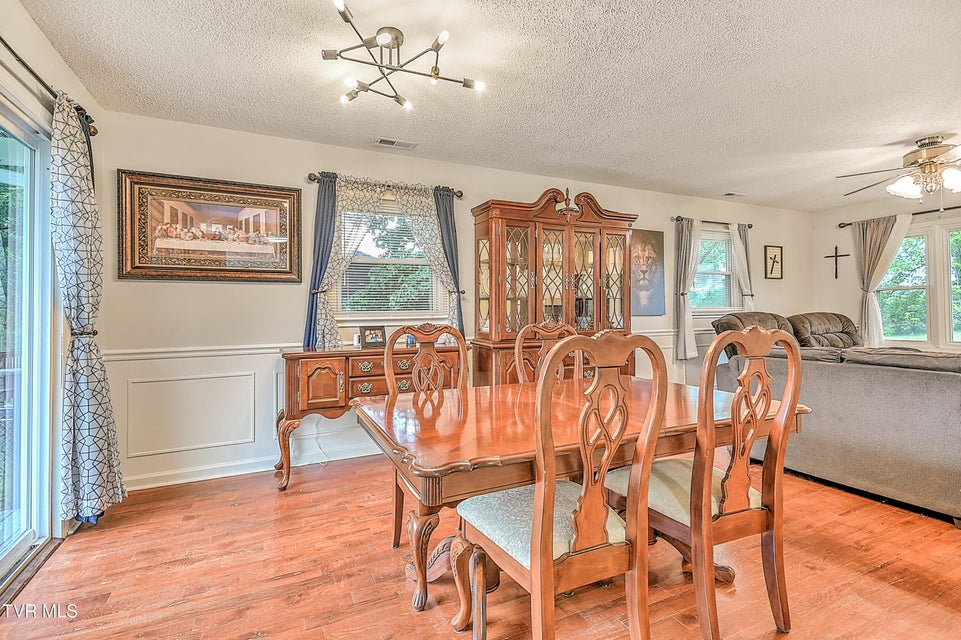Photo #10: 118 Greenmeadow Lane