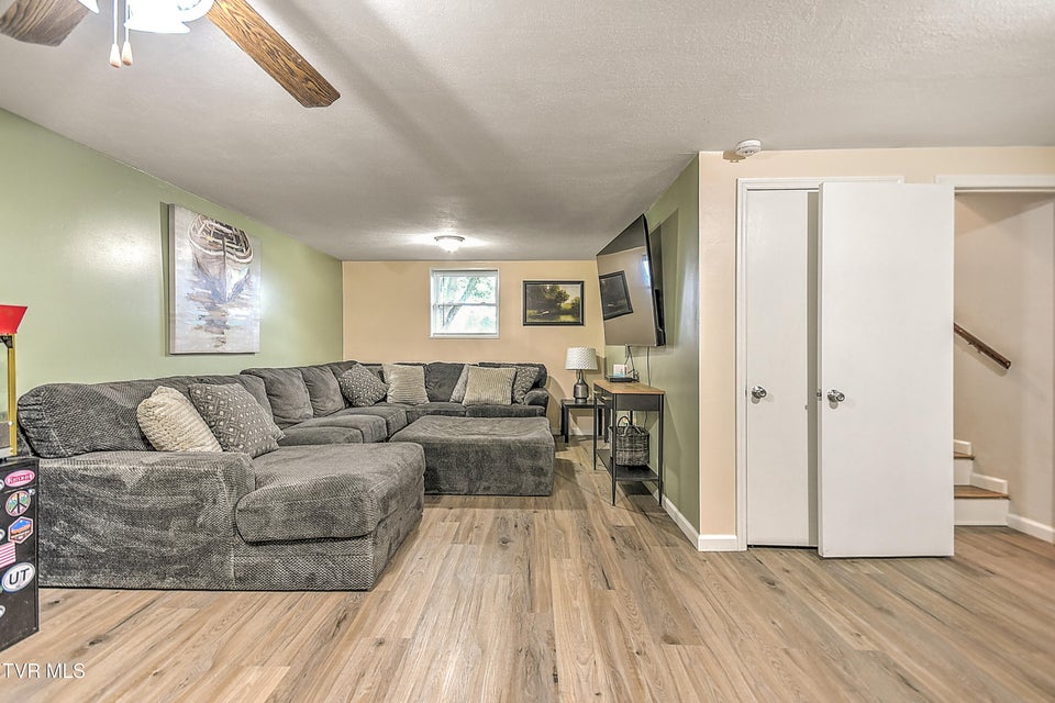 Photo #29: 118 Greenmeadow Lane
