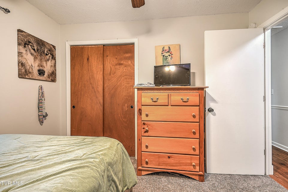 Photo #34: 118 Greenmeadow Lane