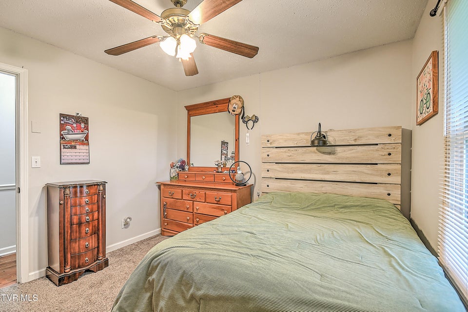Photo #35: 118 Greenmeadow Lane