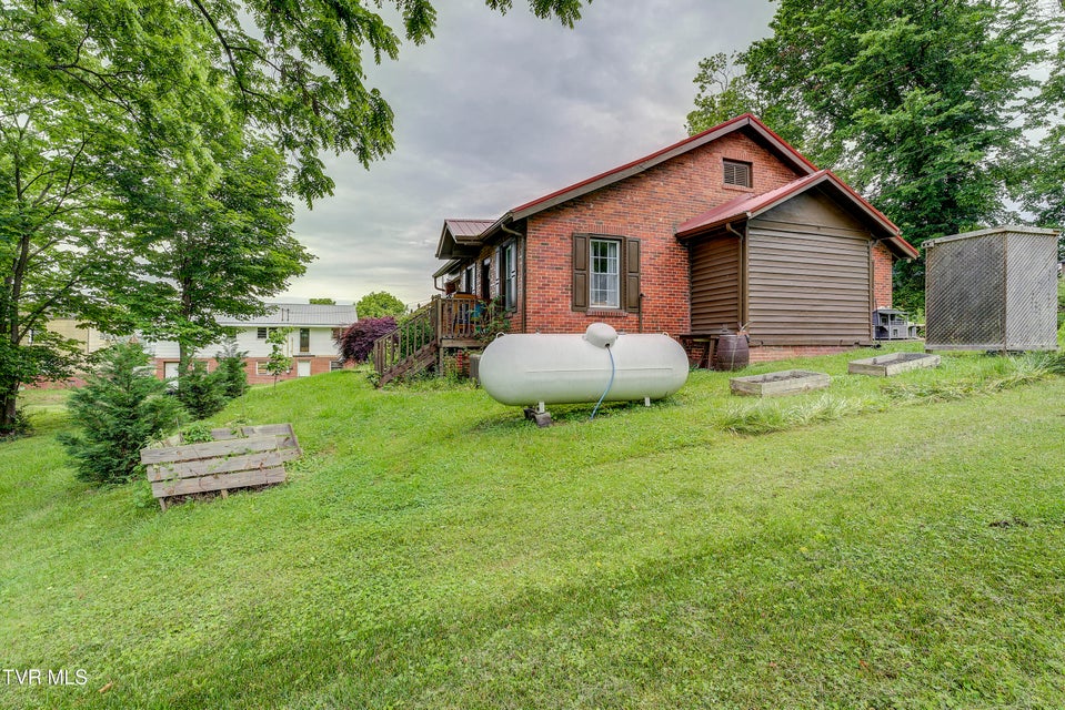 Photo #4: 2517 Fort Henry Drive