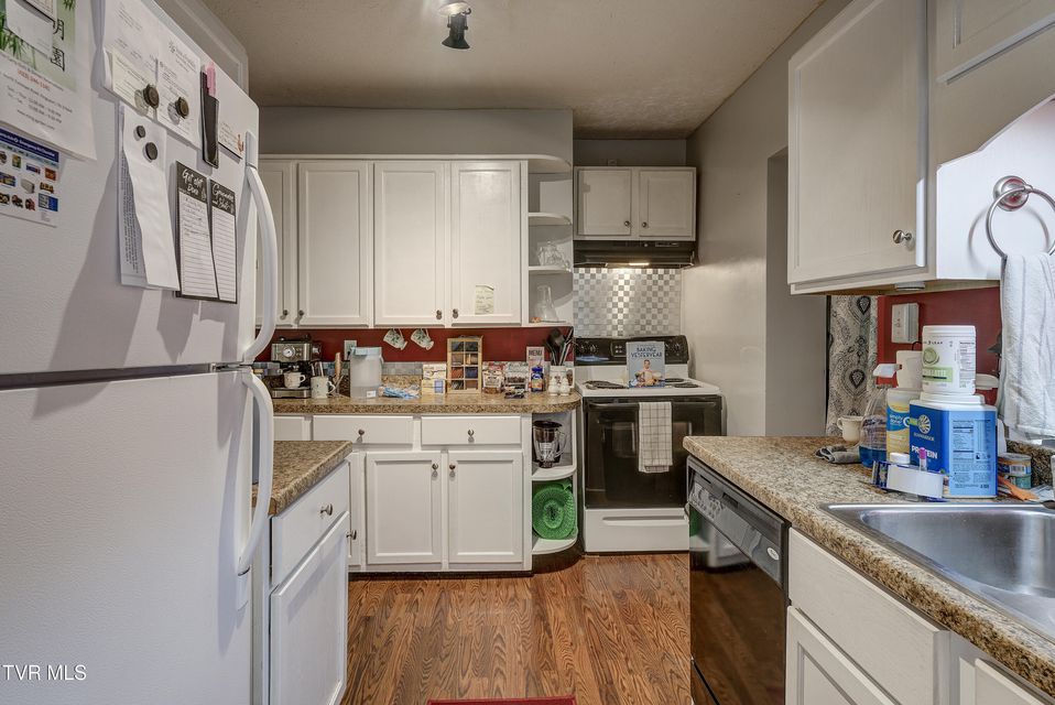 Photo #13: 2517 Fort Henry Drive