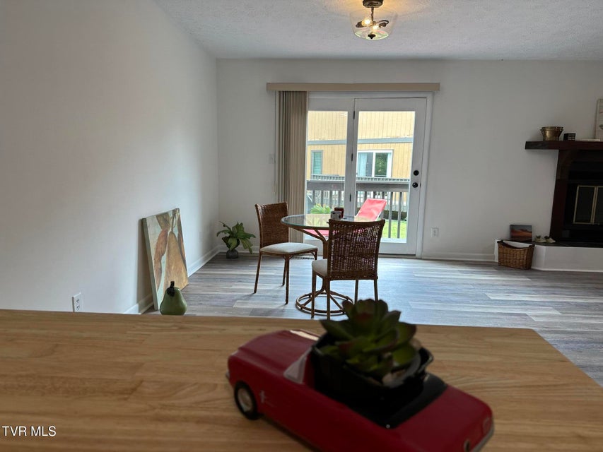 Photo #32: 516 Fleetwood Court
