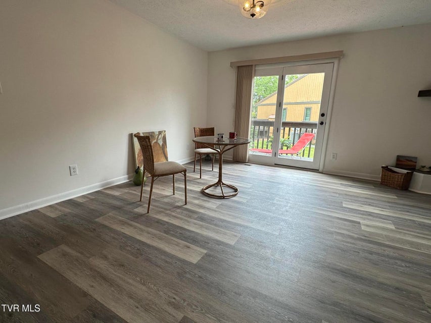 Photo #6: 516 Fleetwood Court
