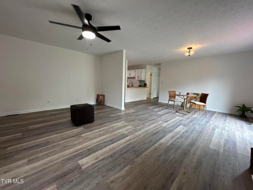 Photo #14: 516 Fleetwood Court