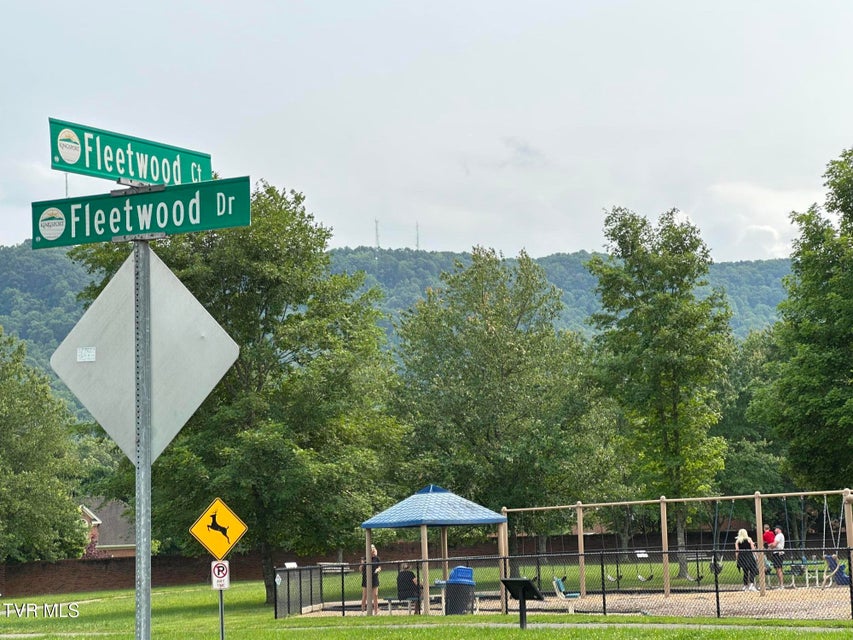 Photo #80: 516 Fleetwood Court