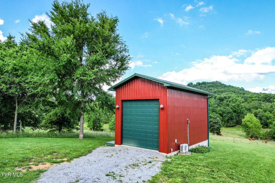Photo #58: 935 Dixie Road