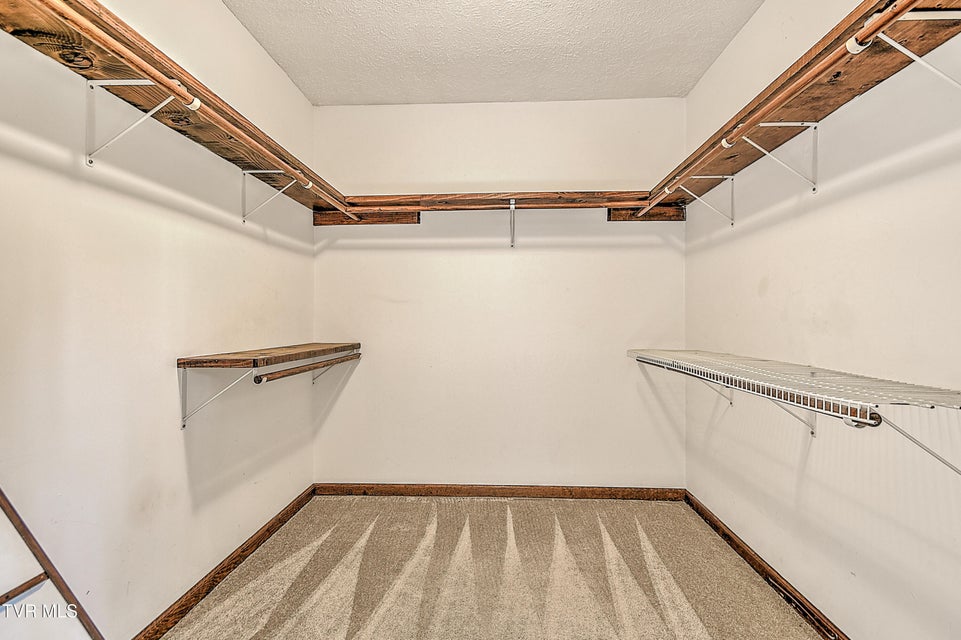Photo #18: 1712 Lakeview Dr