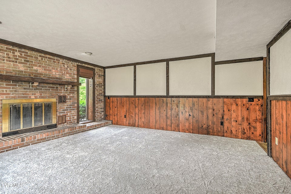 Photo #37: 1712 Lakeview Dr