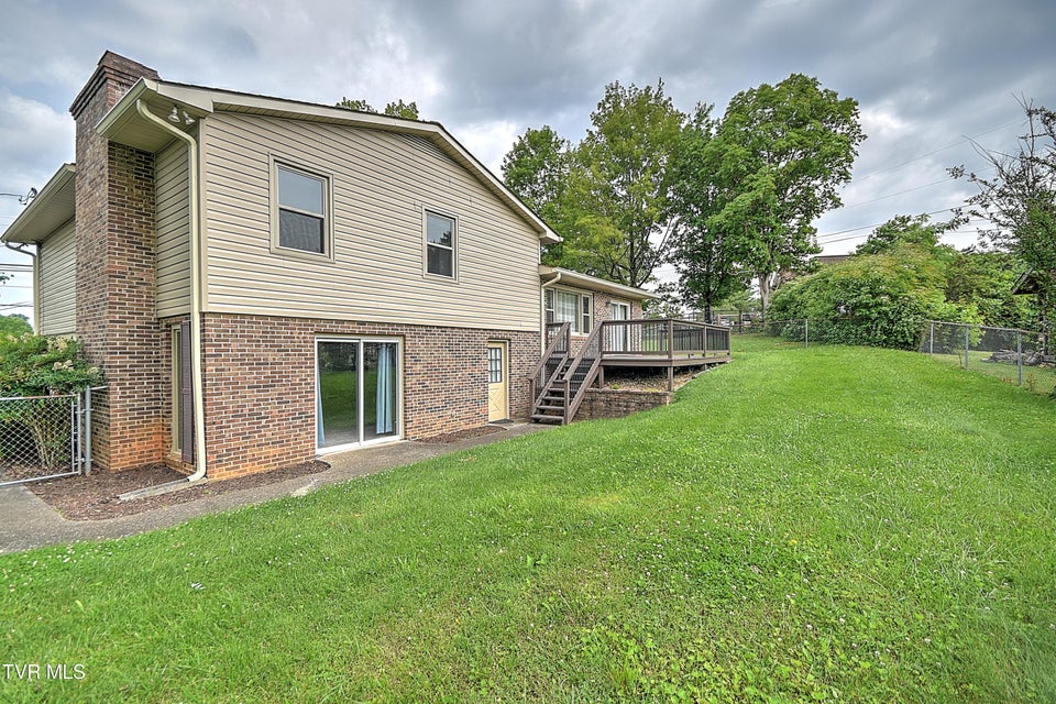Photo #46: 1712 Lakeview Dr