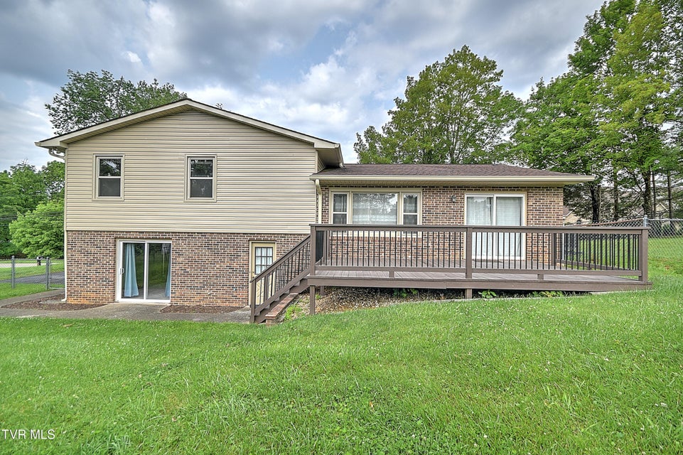 Photo #47: 1712 Lakeview Dr