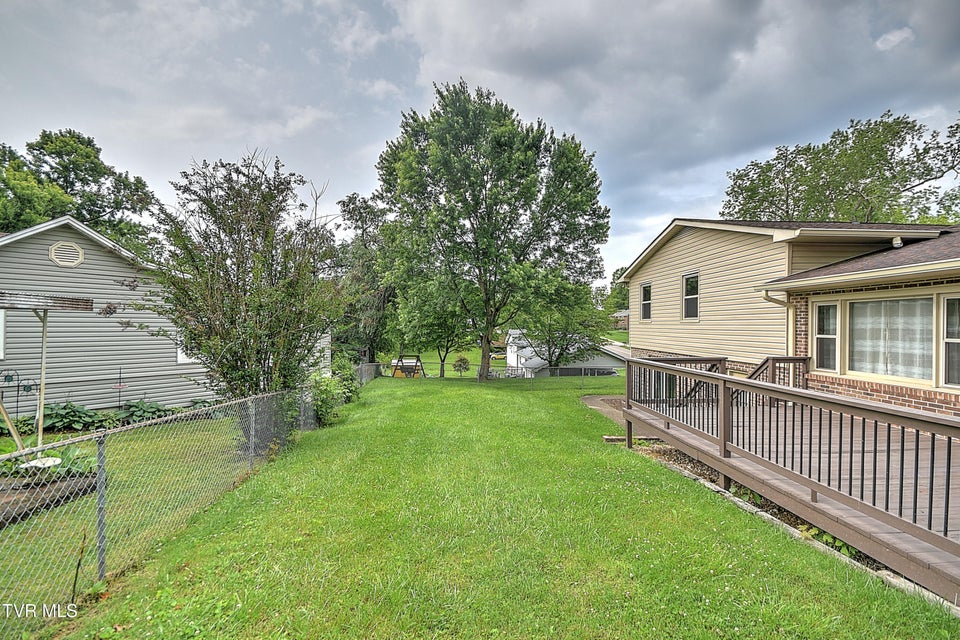 Photo #48: 1712 Lakeview Dr