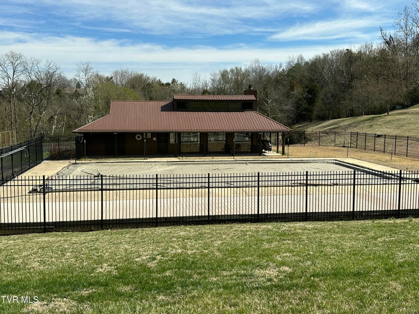 Photo #85: 516 Fleetwood Court