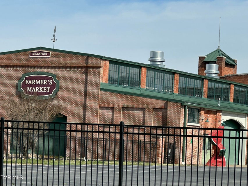 Photo #90: 516 Fleetwood Court