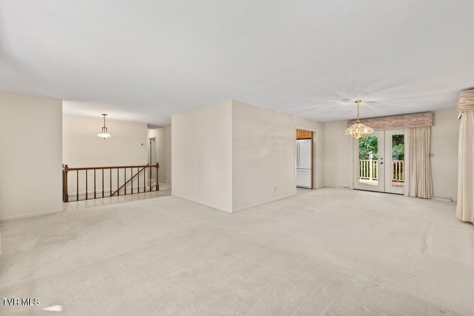 Photo #13: 2 Mistletoe Court