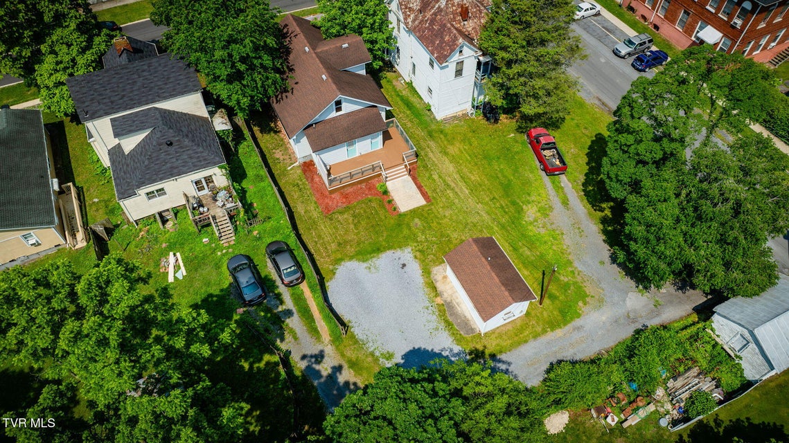 Photo #41: 905 Kentucky Avenue