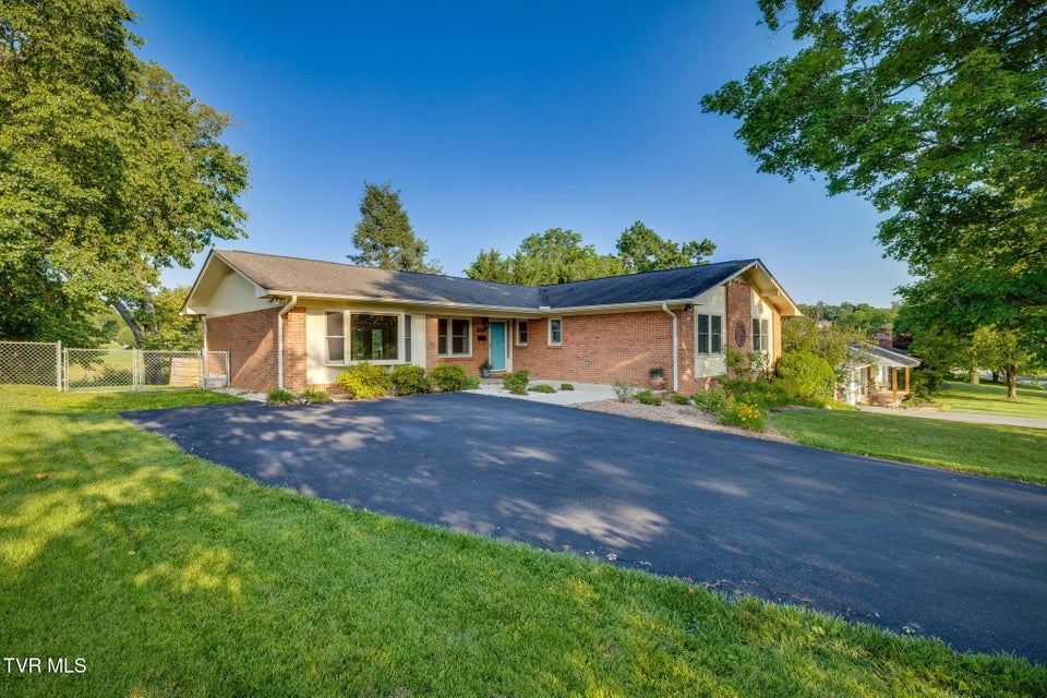 Photo #3: 1802 Fairway Drive