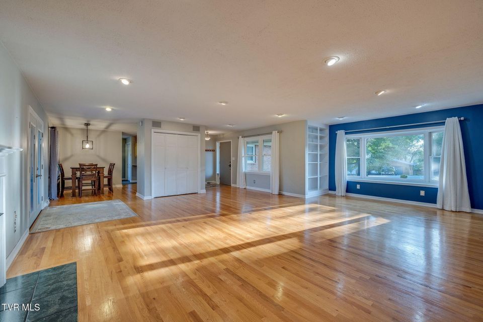 Photo #9: 1802 Fairway Drive