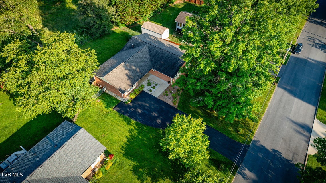 Photo #40: 1802 Fairway Drive