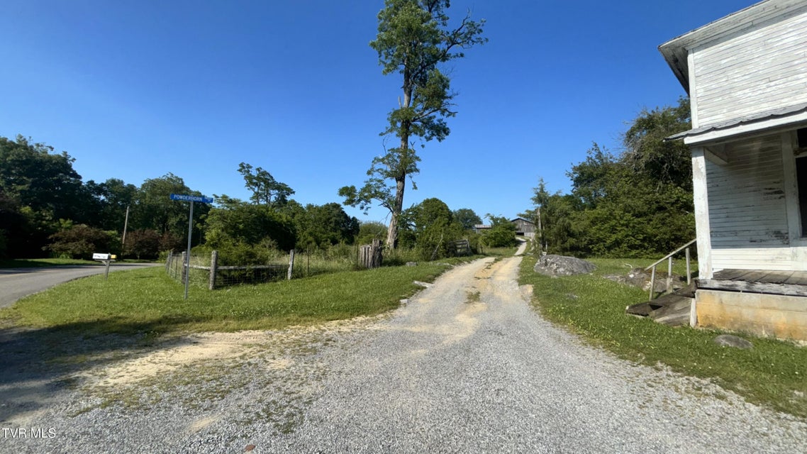 Photo #26: 3198 Big Moccasin Road