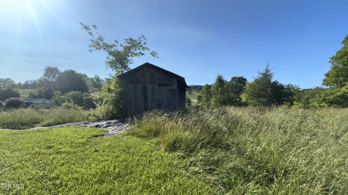 Photo #29: 3198 Big Moccasin Road