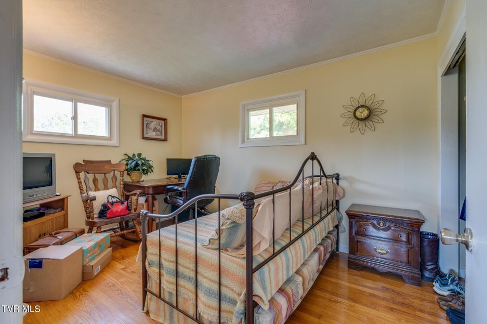 Photo #14: 228 Lakeview Circle