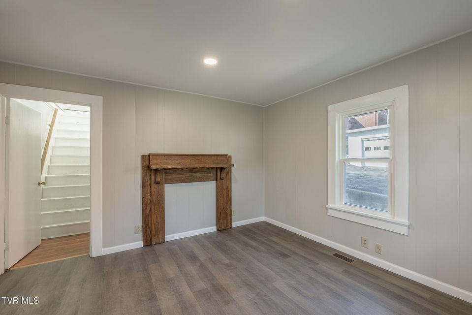 Photo #3: 457 Bernard Avenue